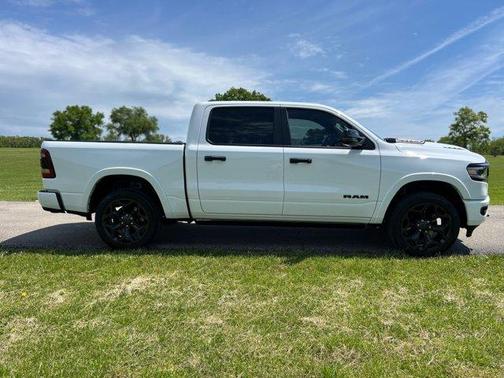 Bright White Clearcoat 2023 RAM 1500 Limited