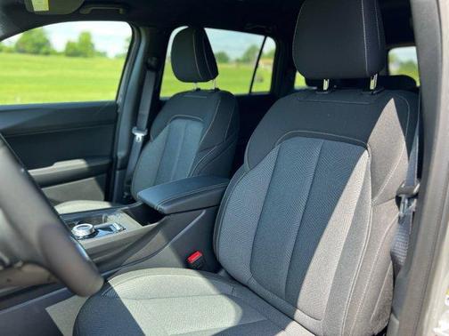 Sting Gray Clearcoat 2026 Jeep Cherokee LAREDO/LIMITED