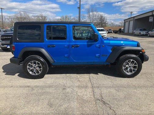 2024 Jeep Wrangler Sport