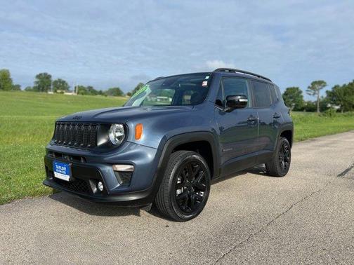 Slate Blue Pearlcoat 2023 Jeep Renegade Altitude
