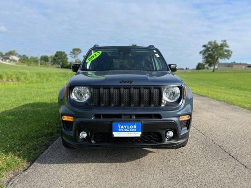 Slate Blue Pearlcoat 2023 Jeep Renegade Altitude