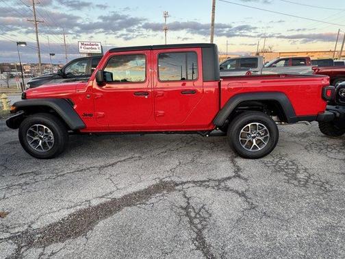 2026 Jeep Gladiator Sport