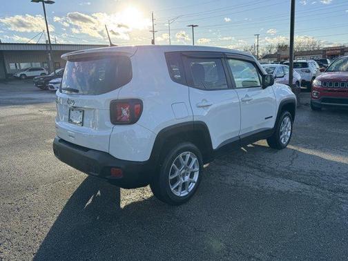 2023 Jeep Renegade Latitude