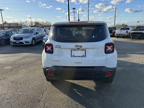 2023 Jeep Renegade Latitude