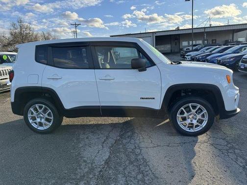 2023 Jeep Renegade Latitude