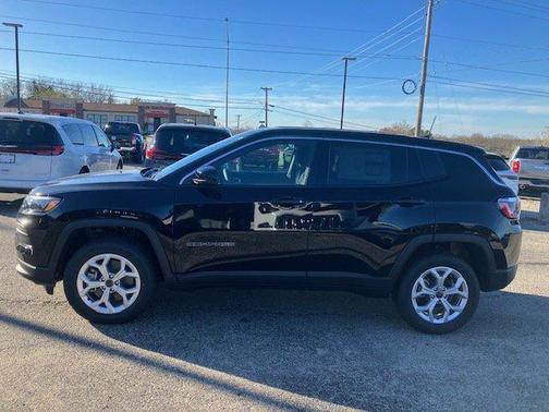 2025 Jeep Compass Sport