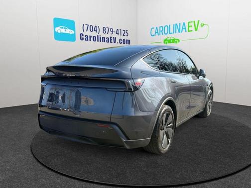 2026 Tesla Model Y Standard Rear-Wheel Drive