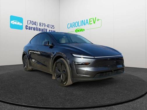 2026 Tesla Model Y Standard Rear-Wheel Drive