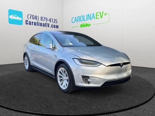 Silver 2018 Tesla Model X 75D