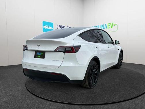 2023 Tesla Model Y Long Range Dual Motor All-Wheel Drive