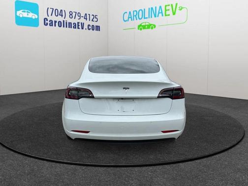 Pearl White Multi-Coat 2018 Tesla Model 3 Long Range