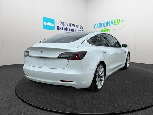 Pearl White Multi-Coat 2018 Tesla Model 3 Long Range