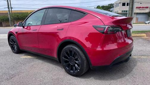 2022 Tesla Model Y Long Range Dual Motor All-Wheel Drive