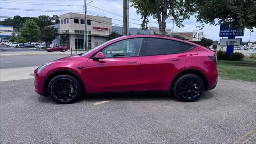 2022 Tesla Model Y Long Range Dual Motor All-Wheel Drive