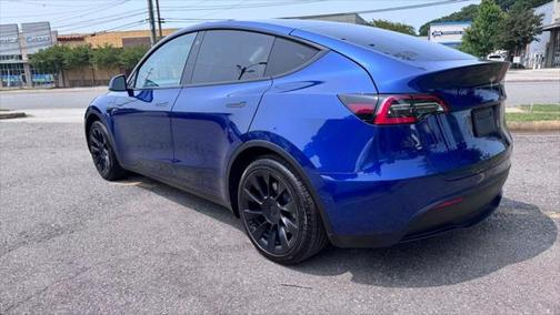2021 Tesla Model Y Standard Range Rear-Wheel Drive