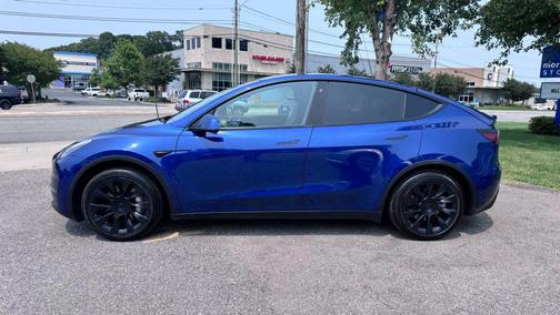 2021 Tesla Model Y Standard Range Rear-Wheel Drive
