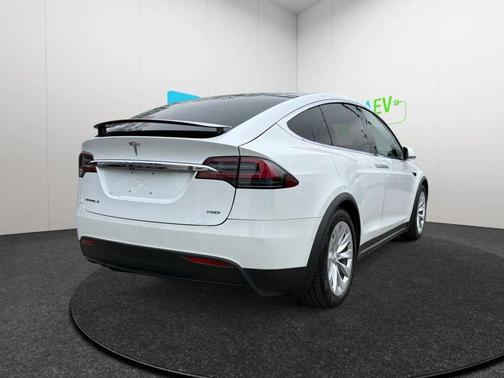 2018 Tesla Model X 75D