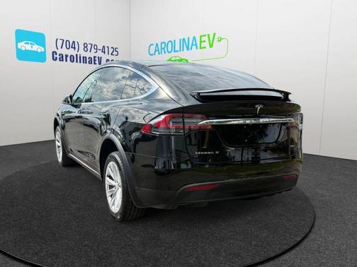 2018 Tesla Model X 75D Sport Utility 4D