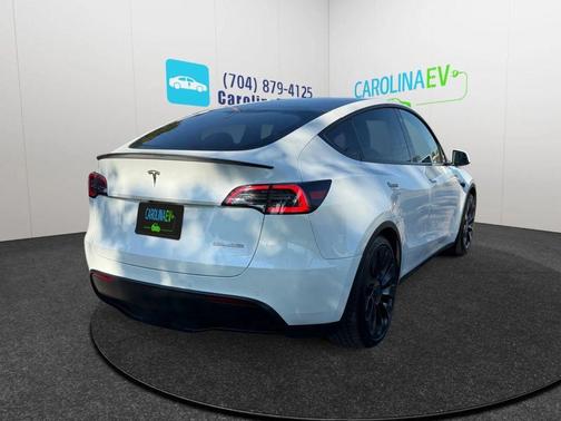 2022 Tesla Model Y Performance Dual Motor All-Wheel Drive
