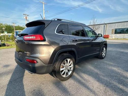 2014 Jeep Cherokee Sport