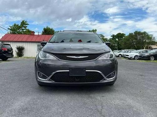 2018 Chrysler Pacifica Touring-L Plus