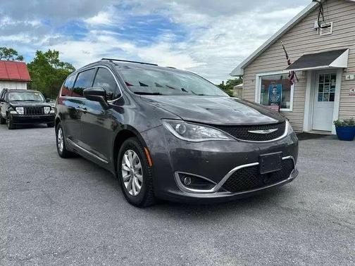 2018 Chrysler Pacifica Touring-L Plus