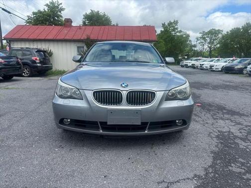 2006 BMW 530 530xi Sedan 4D