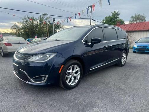 2018 Chrysler Pacifica Touring-L Plus