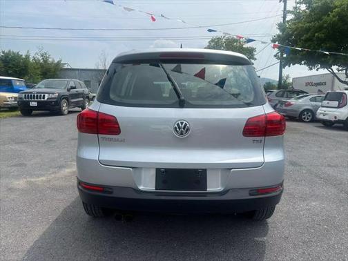 2016 Volkswagen Tiguan S
