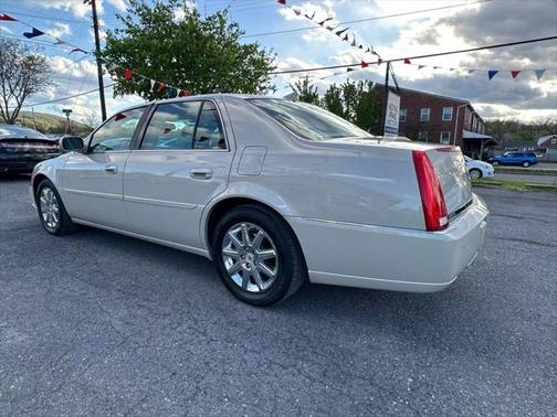 2011 Cadillac DTS Premium Collection