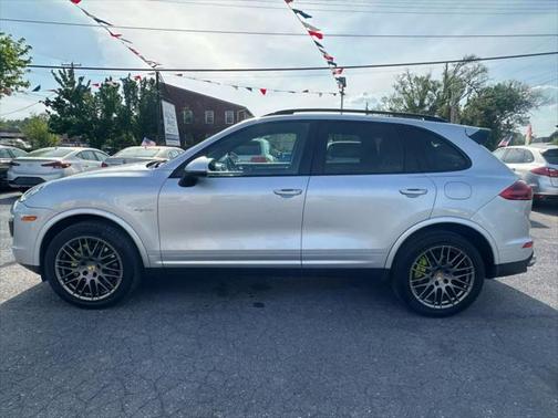 2017 Porsche Cayenne E-Hybrid S