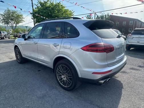 2017 Porsche Cayenne E-Hybrid S