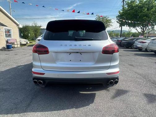 2017 Porsche Cayenne E-Hybrid S