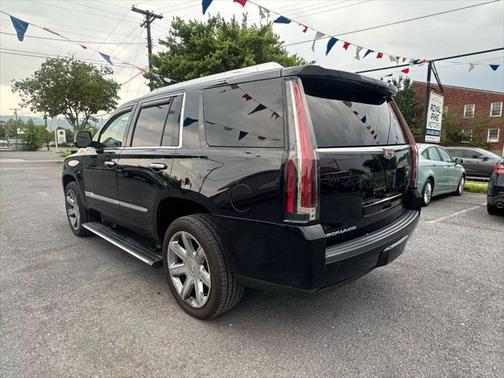 2016 Cadillac Escalade Sport