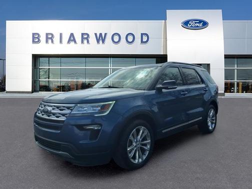 BLUE METALLIC 2018 Ford Explorer XLT