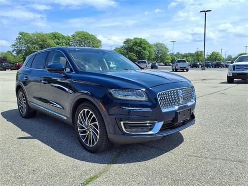 2019 Lincoln Nautilus Reserve