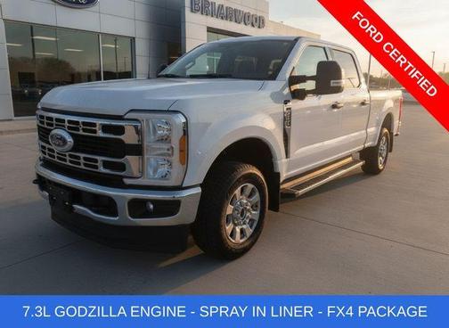 Oxford White 2023 Ford F-250 XLT