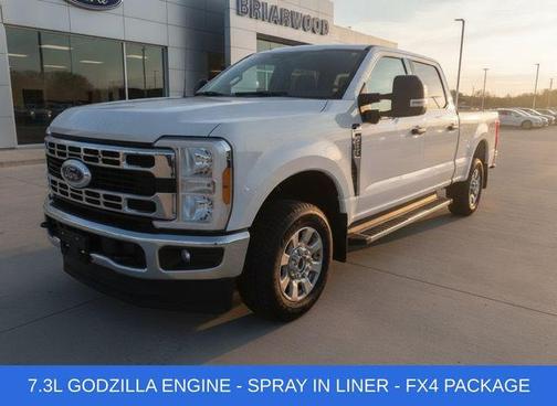 Oxford White 2023 Ford F-250 XLT