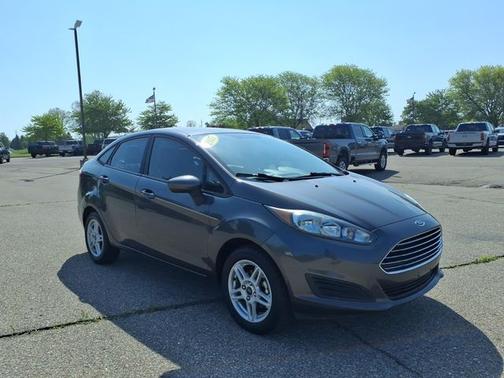 MAGNETIC 2017 Ford Fiesta SE