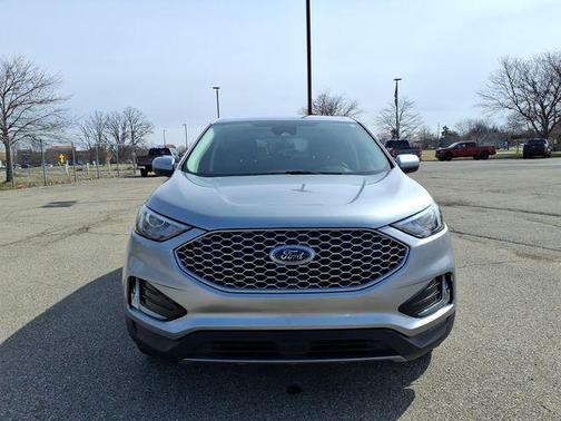 Silver Metallic 2023 Ford Edge SEL