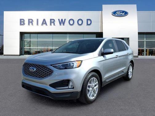Silver Metallic 2023 Ford Edge SEL