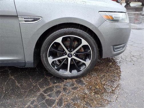 2014 Ford Taurus SEL