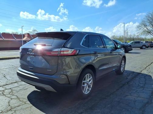CARBONIZED GRAY 2024 Ford Edge SEL