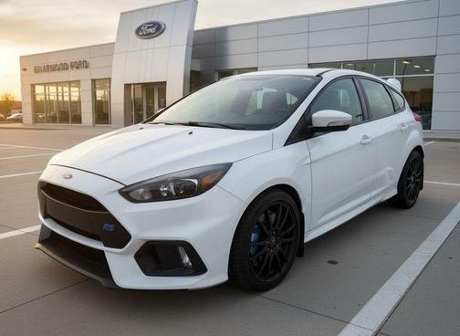 Frozen White 2017 Ford Focus RS Base