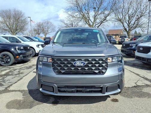 Carbonized Gray Metallic 2026 Ford Maverick XLT