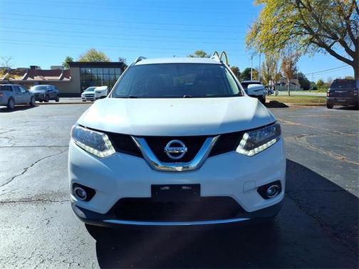 2016 Nissan Rogue SV