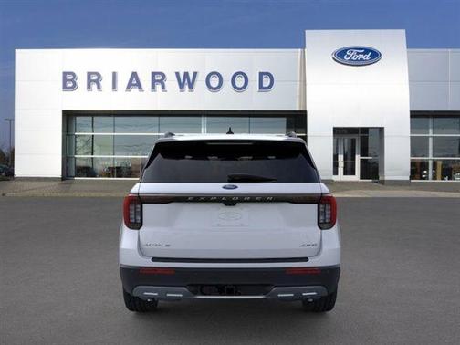 Space White Metallic 2026 Ford Explorer Active