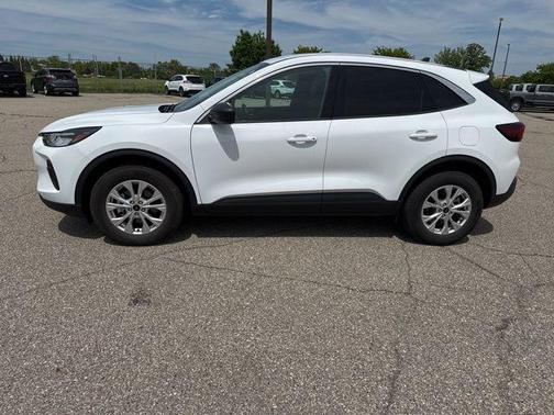 Oxford White 2024 Ford Escape Active