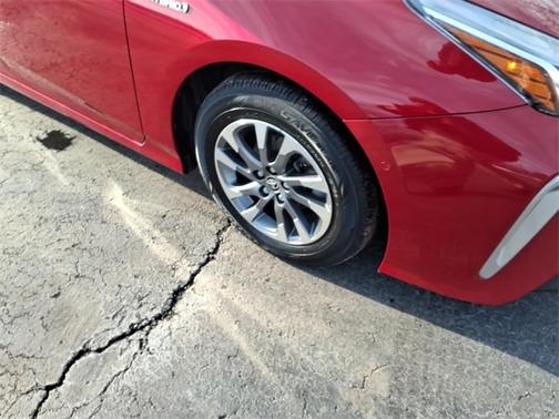 2022 Toyota Prius LIMITED