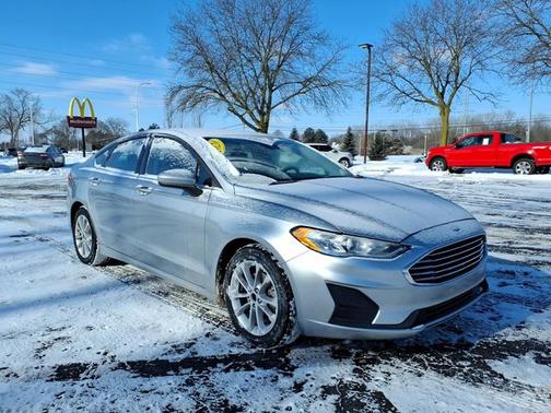 2020 Ford Fusion SE